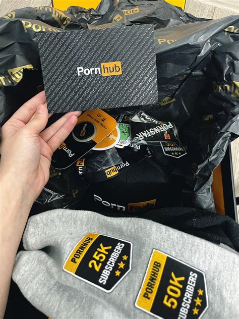 pornhub merch|Montrant ma Pornhub Merch et doigté dans une veste varsity 50K